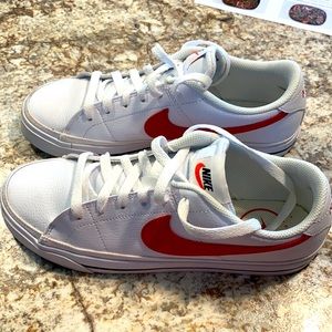 Brand new Nike Court Legacy Men’s shoe size 7.5